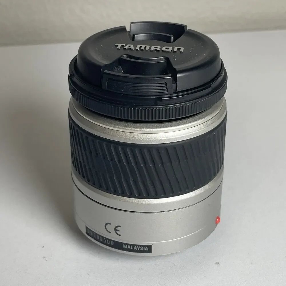 Minolta AF 28-80mm f/3.5-5.6 Macro Zoom Lens